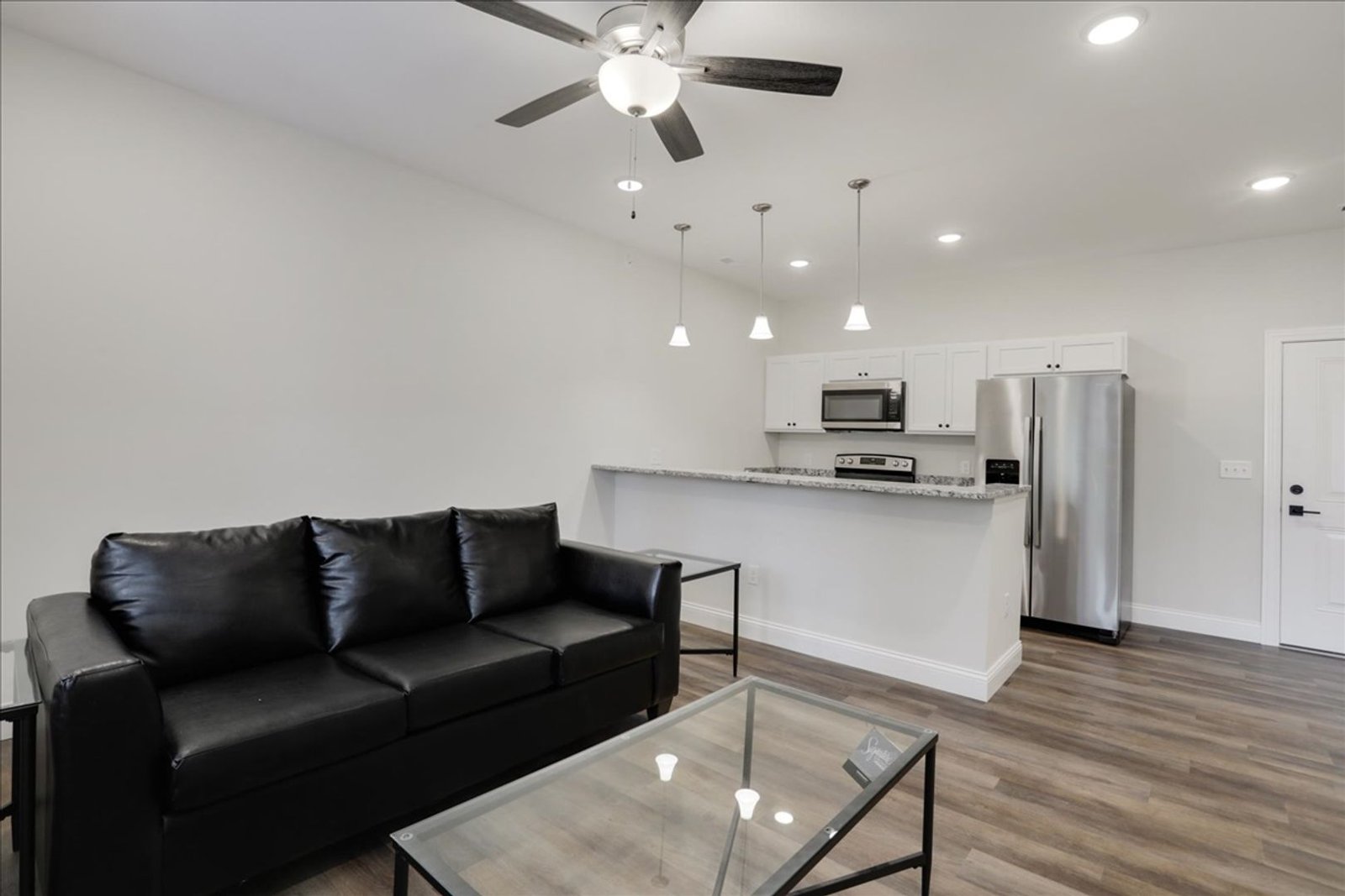 Chateau Suite at 318 State Street — apartment listing photo 6