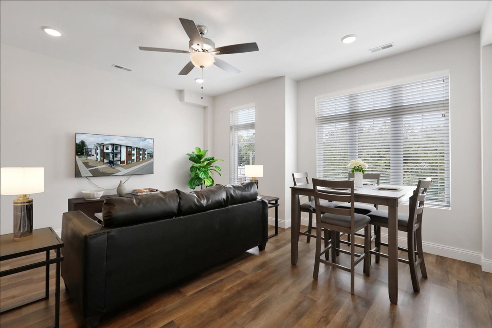 The Oasis at 318 State Street — apartment listing photo 2